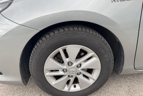 Toyota AURIS (2017)
