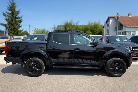 Nissan NAVARA (2021)