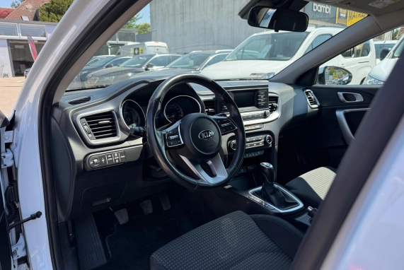 Kia CEE'D (2021)