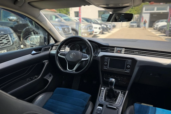 Volkswagen PASSAT VIII (2020)