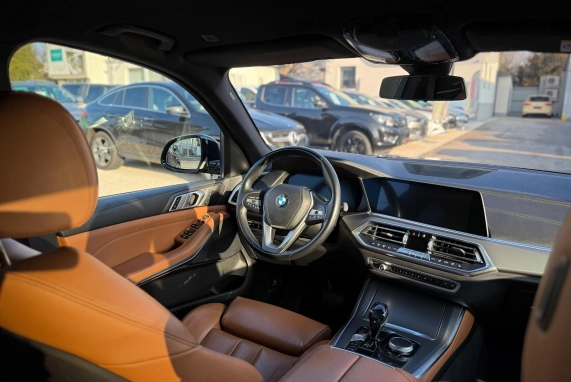 BMW X5 (2019)