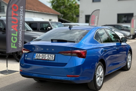 Skoda OCTAVIA (2022)