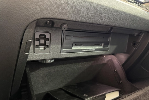 Volkswagen PASSAT VIII (2015)