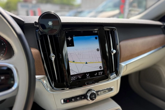 Volvo S90 (2021)