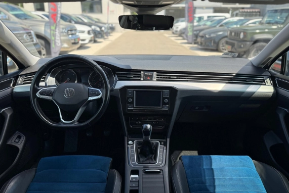 Volkswagen PASSAT VIII (2020)