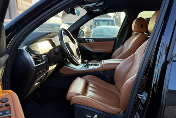 BMW X5 (2019)