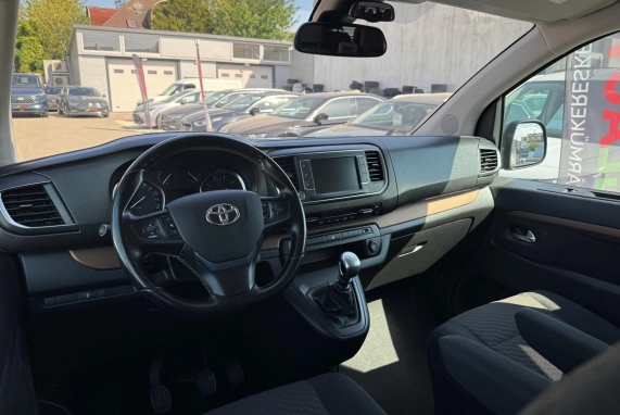 Toyota PROACE (2018)