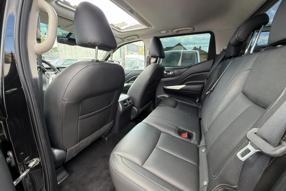 Nissan NAVARA (2019)