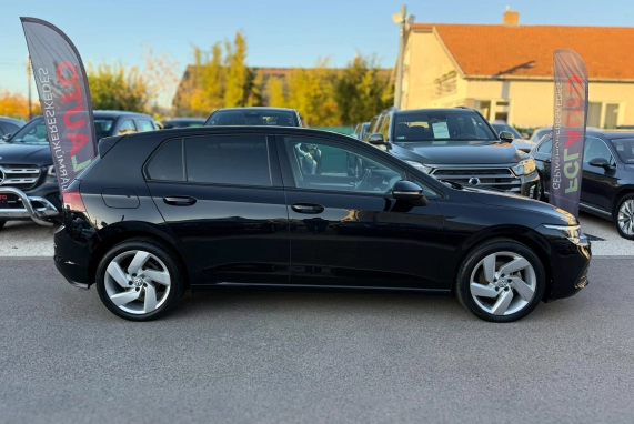 Volkswagen GOLF VIII (2020)