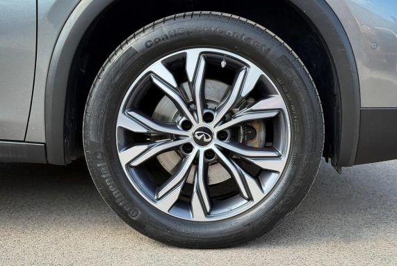 Infiniti QX30 (2017)