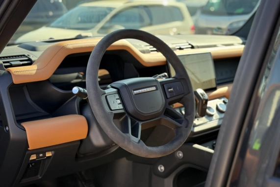 Land rover DEFENDER (2024)
