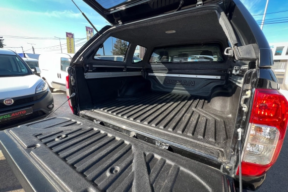 Nissan NAVARA (2020)