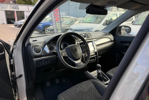 Suzuki VITARA (2022)