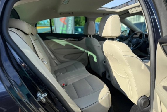 Opel INSIGNIA (2018)