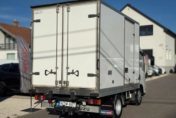 Isuzu N-SZÉRIA (2016)