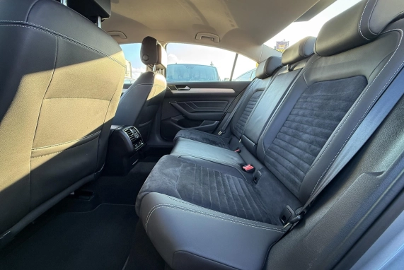Volkswagen PASSAT (2021)
