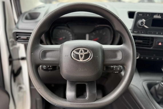 Toyota PROACE (2021)