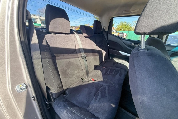 Nissan NAVARA (2017)