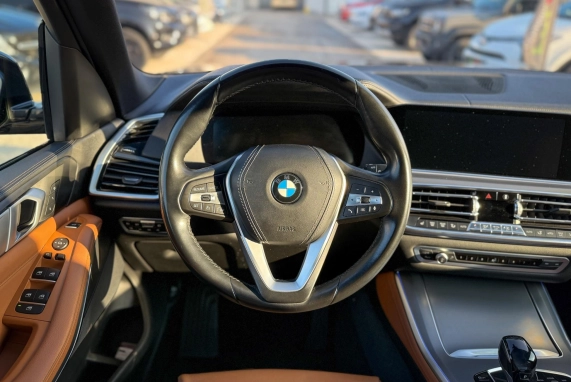 BMW X5 (2019)