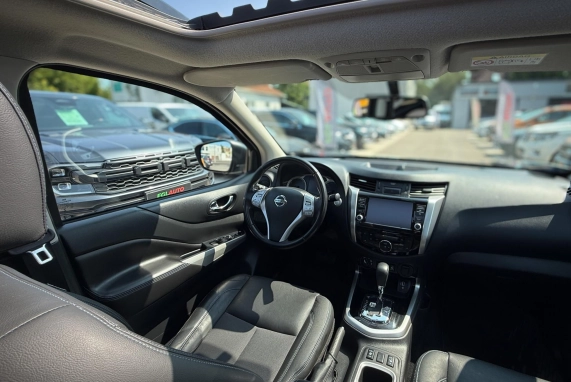 Nissan NAVARA (2021)