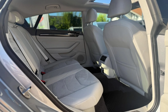 Volkswagen ARTEON (2017)