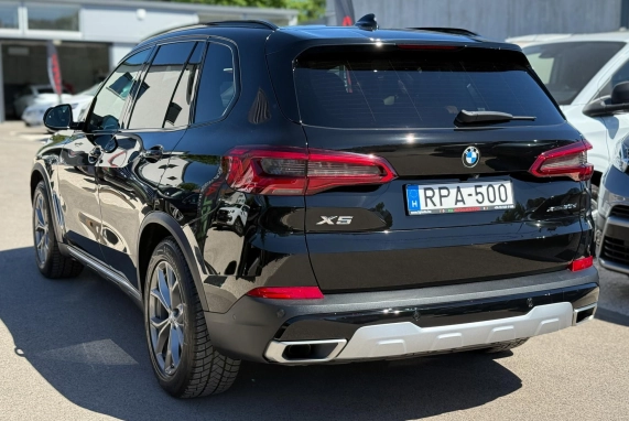 BMW X5 (2019)