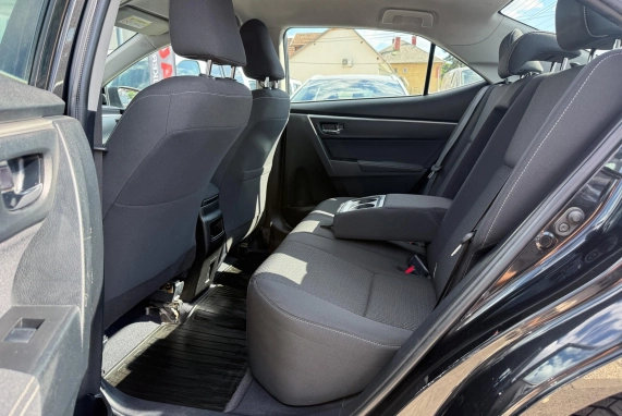 Toyota COROLLA (2014)