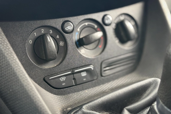 Ford CONNECT (2016)