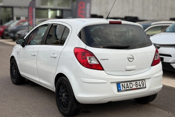 Opel CORSA (2015)