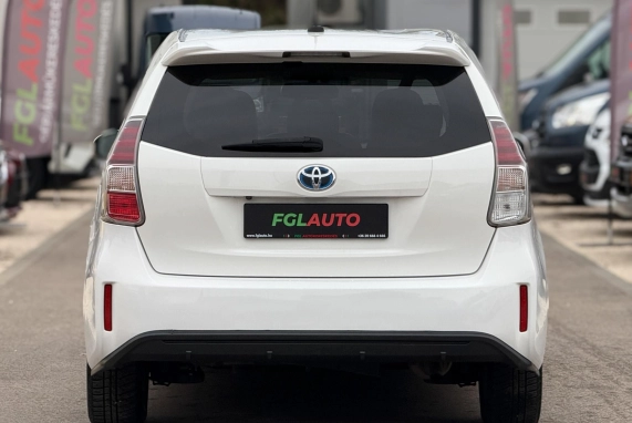 Toyota PRIUS+ (2017)