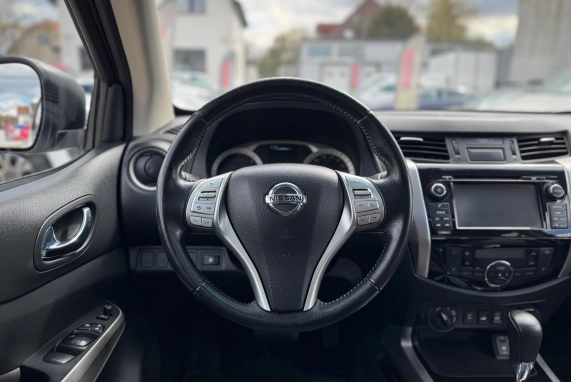 Nissan NAVARA (2019)