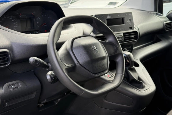 Peugeot PARTNER (2021)