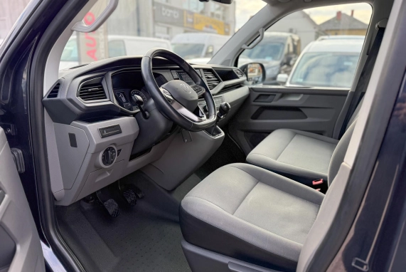 Volkswagen MULTIVAN (2021)