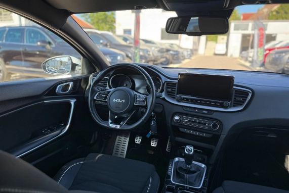 Kia PRO CEE'D (2022)
