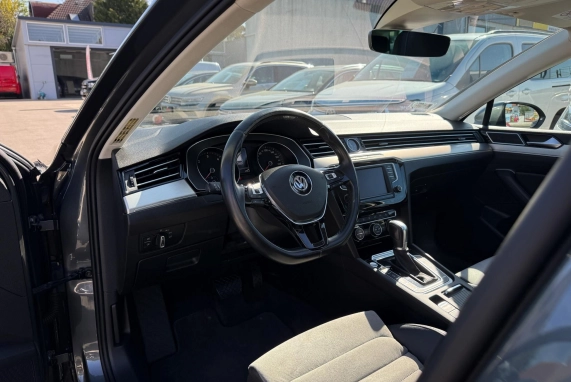 Volkswagen PASSAT VIII (2016)
