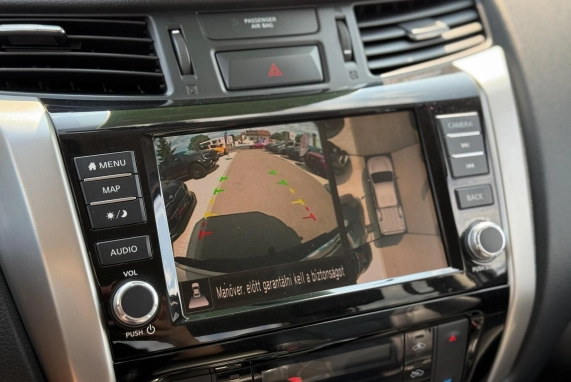 Nissan NAVARA (2020)