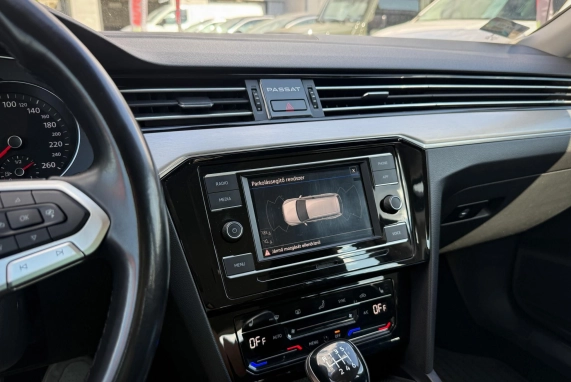 Volkswagen PASSAT VIII (2020)