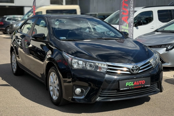 Toyota COROLLA (2014)
