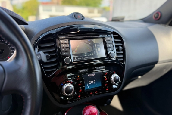 Nissan JUKE (2015)