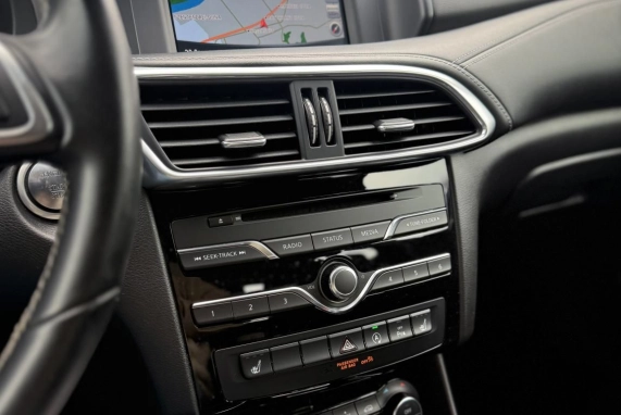 Infiniti QX30 (2017)