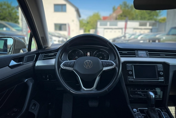 Volkswagen PASSAT VIII (2020)