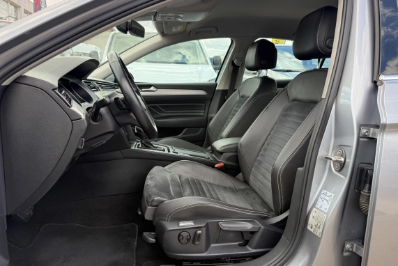 Volkswagen PASSAT (2021)