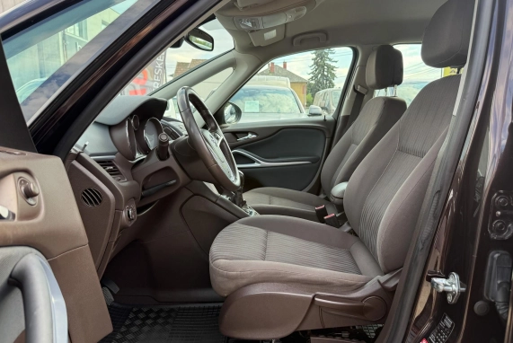 Opel ZAFIRA (2012)
