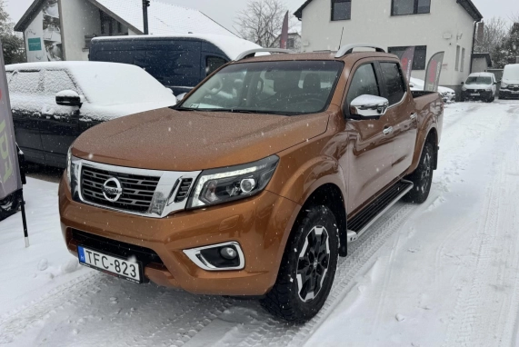 Nissan NAVARA (2022)