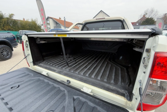 Nissan NAVARA (2020)