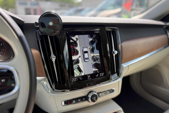 Volvo S90 (2021)