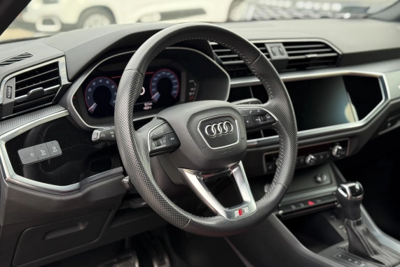 Audi Q3 (2019)