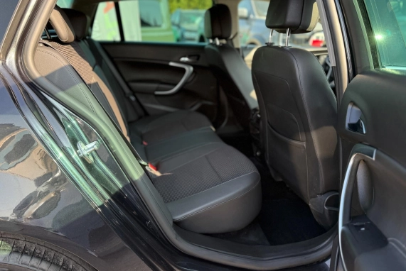 Opel INSIGNIA (2015)