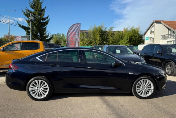 Opel INSIGNIA (2018)