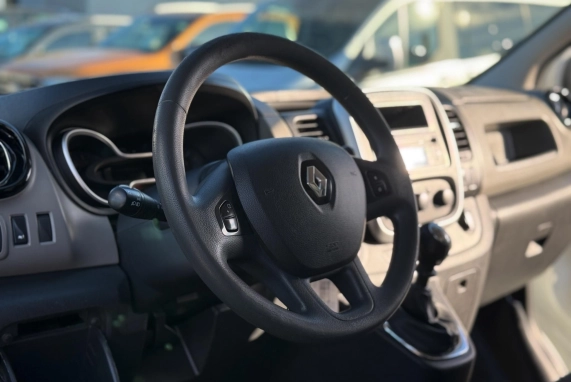 Renault TRAFIC (2019)